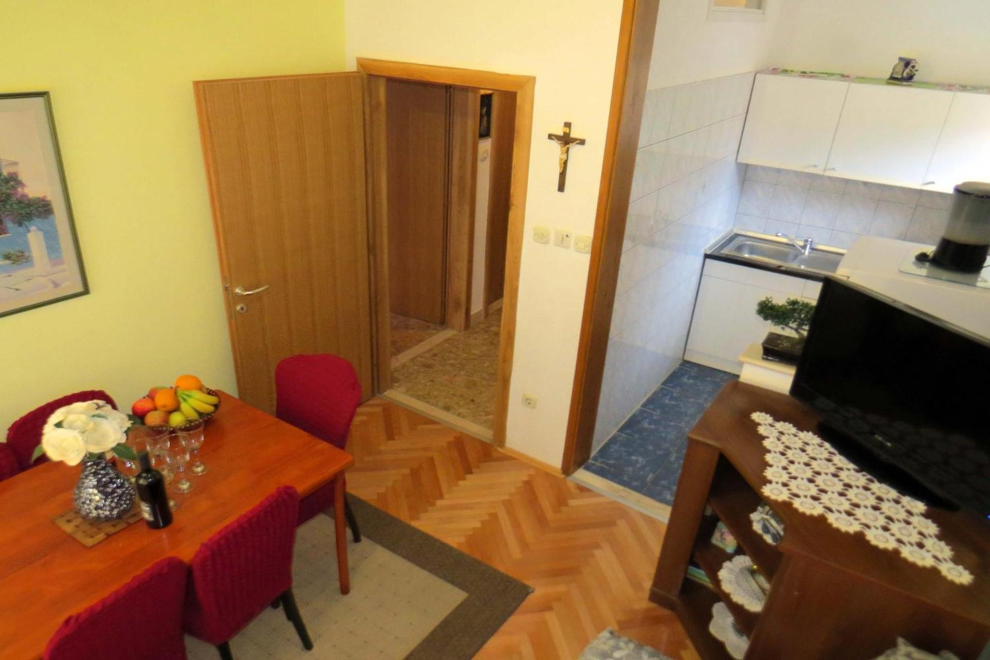 Apartman Jakir Baška Voda Eksteriør billede